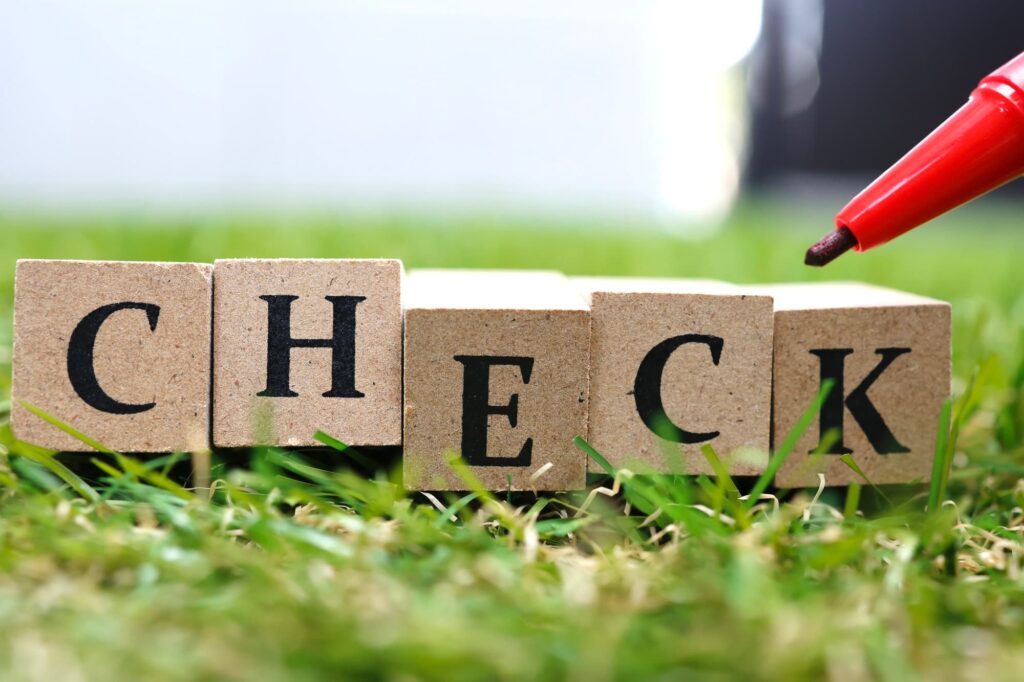 ヘラ絞り・スピニング加工とプレス加工の違い